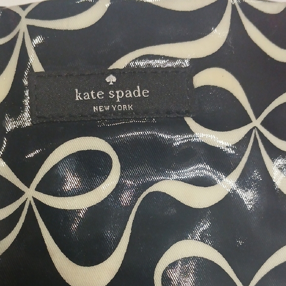 Kate Spade Black and White Tote Bag with Abstract Pattern - Picture 3 of 7